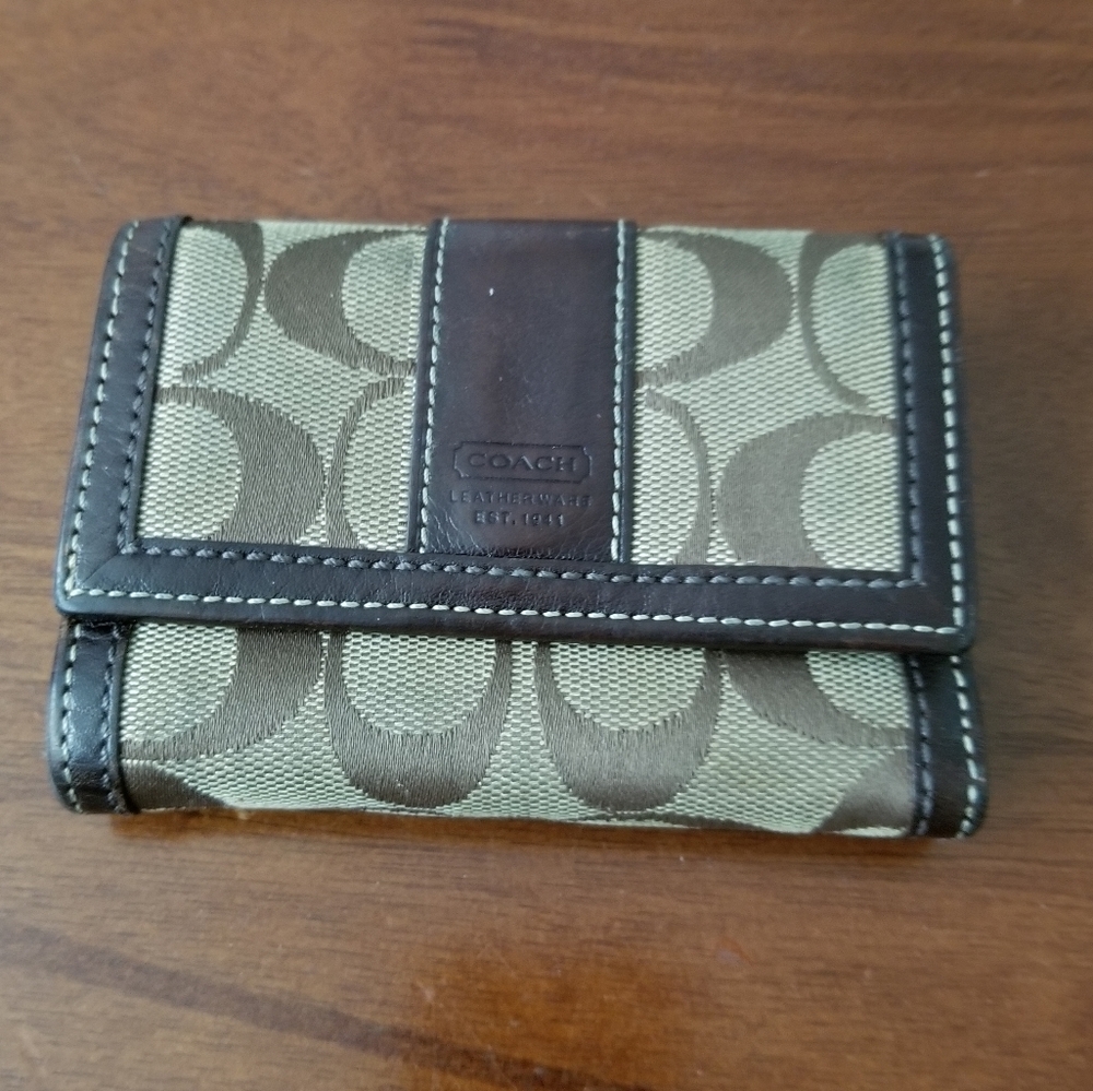 Vintage Coach Classic Signature logo wallet, vintage coach